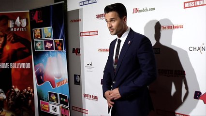 Brett Dalton 2017 Elite Awards Gala Red Carpet