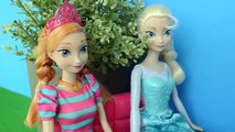Complet gelé pour Elsa prend les filles de jeux de barbie en tototoykids portugais disney