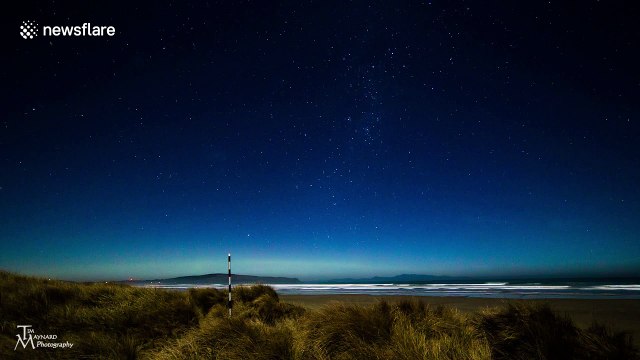 Aurora Australis filmed above skies of New Zealand