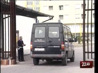 TG 20.10.09 Le carceri esplodono, soprattutto in Puglia