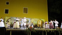 Actuació del grup de danses de Sueca,L'Almogàver,al Festival Folklòric