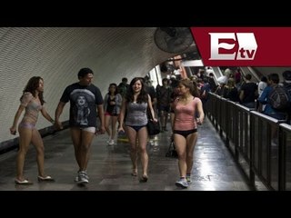 Viajan sin pantalones en el Metro / No pants subway ride México 2014