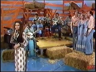 Jeannie C. Riley ~ He Took Me to the Cleaners (Hee Haw, 1978)