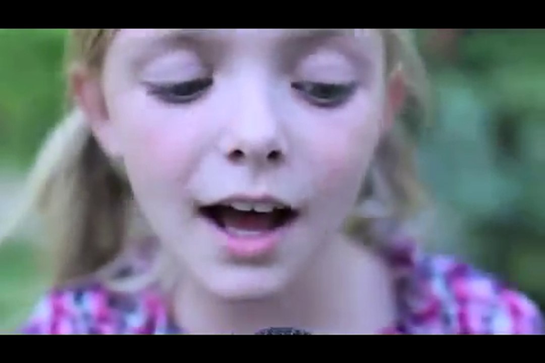 Elsie Fisher - Song About The Tracks