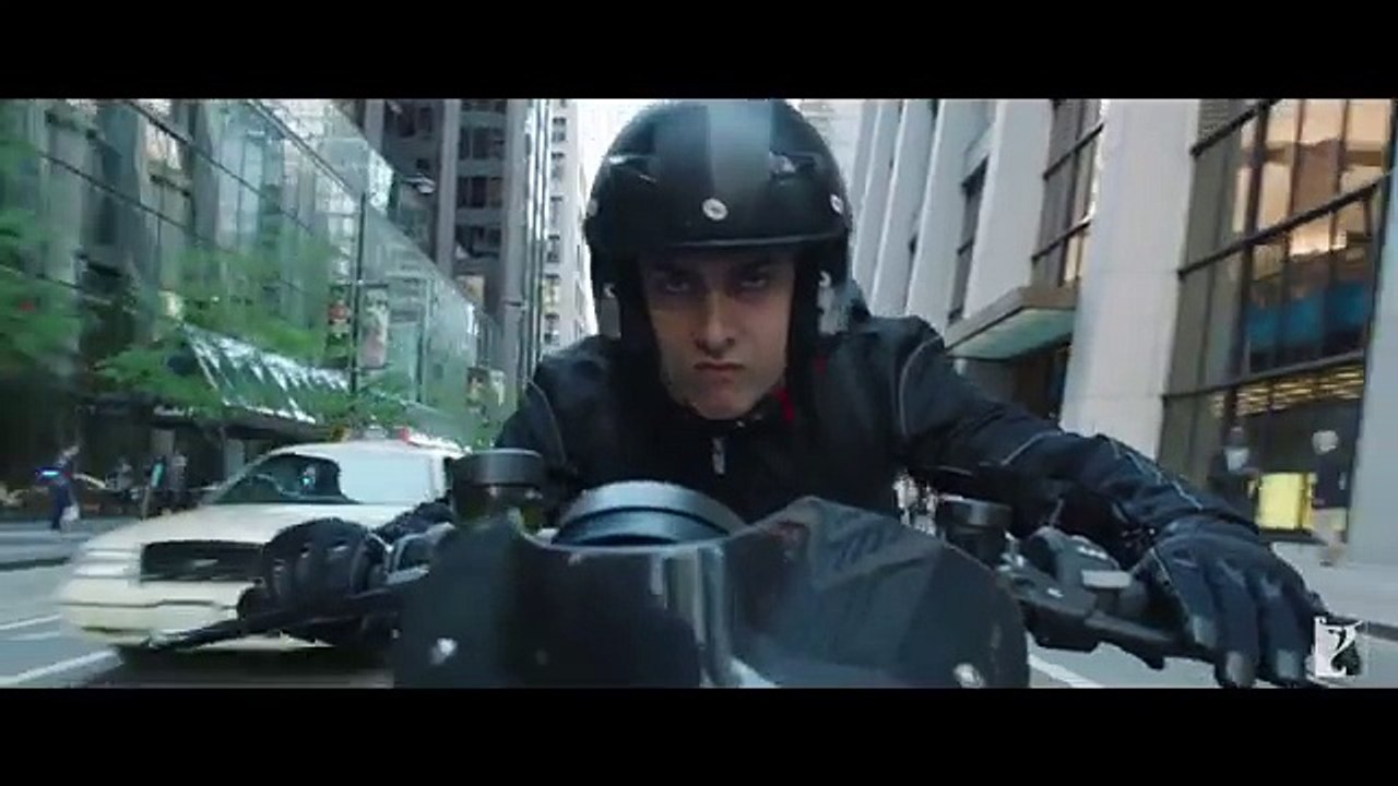 dhoom-4-silinmis-motor-sahnesi--aamir-khan