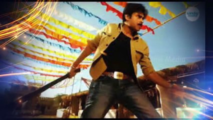 ఎన్టీఆర్ ను పొగుడుతూ పవర్ స్టార్ కు పంచ్ వేశాడు _ Pawan Kalyan Fans Shows Angry on Director Bobby