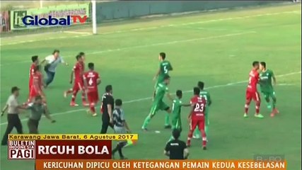 Laga Persika Karawang Lawan PS Bengkulu Berujung Ricuh