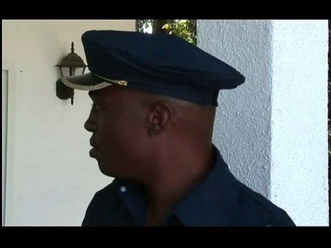 FUNNIEST PORN BLOOPER EVER...BLACK DUDE WILL HAVE YOU CRYIN' LAUGHING ...PORN BLOOPERS