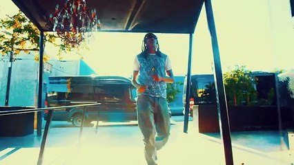 Wiz Khalifa - No Social Media Ft. Snoop Dogg (Official Music Video)