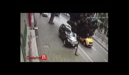 Ortalığı birbirine katan alkollü sürücüye dayak kamerada