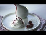 Cómo hacer merengue con frambuesa y pétalos de rosa