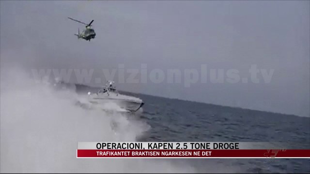 Kapen 2.5 tonë drogë, trafikantët braktisën ngarkesën - News, Lajme - Vizion Plus