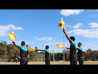 Video herunterladen: Renovação da arbitragem: CBF realiza treino específico