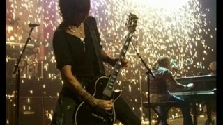 Guns N' Roses - Richard Fortus