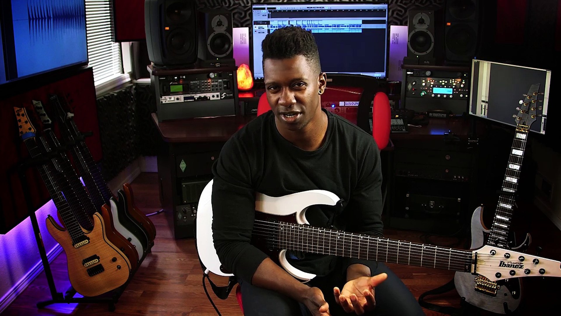 Tosin Abasi: THUMP! Exclusive Physical Education Thumping Lesson | GEAR  GODS - video Dailymotion