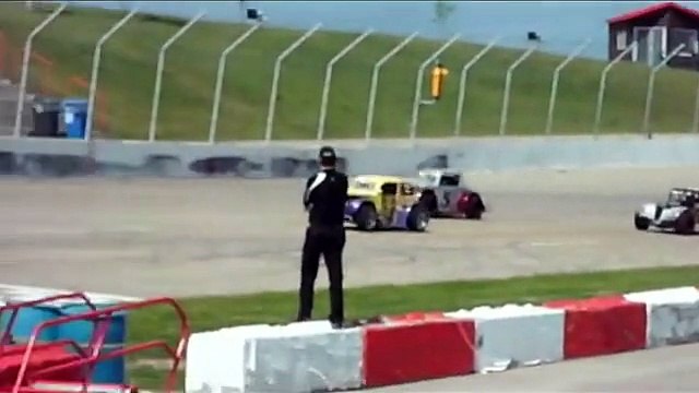 Two hospitalized, 2 northbound lanes closed after multiple-car crash on State Street