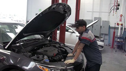 Cambio de aceite Ontario  CA | BIlingual Kia Service Department Ontario  CA