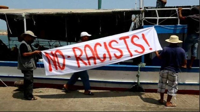 Ces pêcheurs tunisiens se mobilisent pour empêcher l'accostage d'un bateau anti-migrants