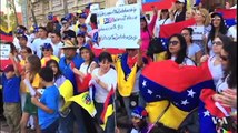Reúnen firmas para TPS a venezolanos