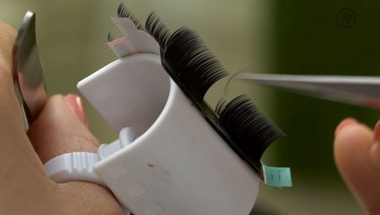 A Close-Up Look At Lash Extensions