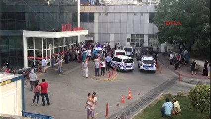 Yeniden Fatih'te Hastane Acil Servisi Önünde Kavga...