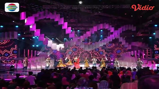 Iyeth Bustami - Laila Canggung (IDA 2016)