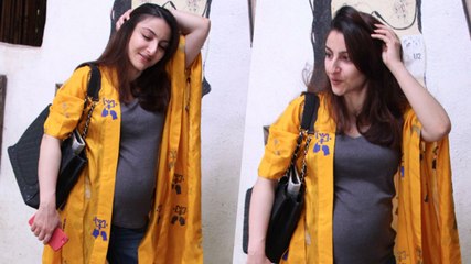 Pregnant Soha Ali Khan Flaunts Baby Bump In Style