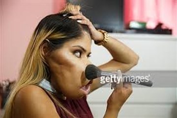 Inspirational Vlogger Redefines Beauty