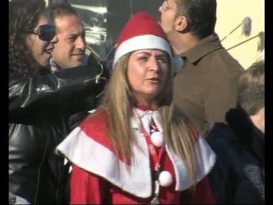 BARLETTA. Babbo Natale vien dal mare