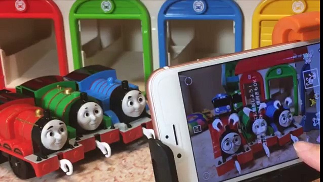 機関車トーマス ♪ 電車 車 SL こども向け ♪ Thomas & Friends トーマス アンパンマン きかんしゃのアニメ♪赤ちゃん泣き止む 新しい顔 Thomas Toy Funny face