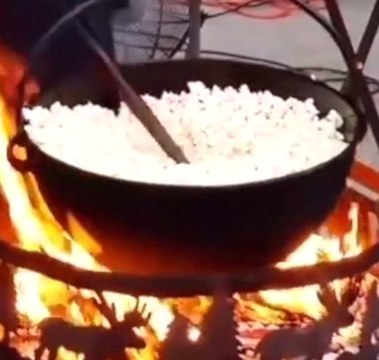 İzlerken Büyüleyen Nefis Patlamış Mısır Yapımı