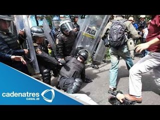 Enfrentamiento de CNTE contra granaderos en Bucareli