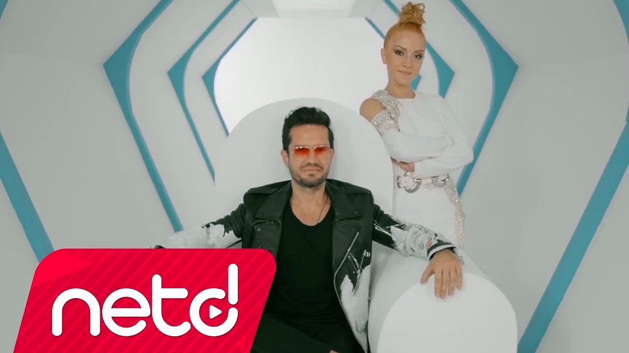 Ozan Doğulu feat. Ece Seçkin - Sayın Seyirciler