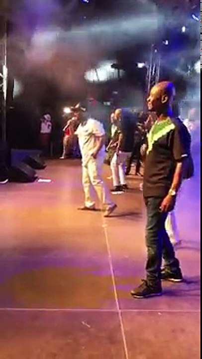 Showbiz / 20 ans de Magic System: Guillaume Soro chante 1er Gahou