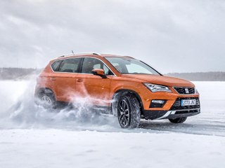 Juha Kankkunen teste le Seat Ateca