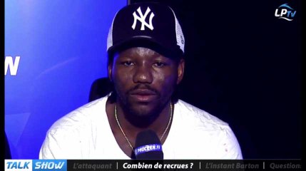 Un boxeur lance un défi à Mandanda et Rami !