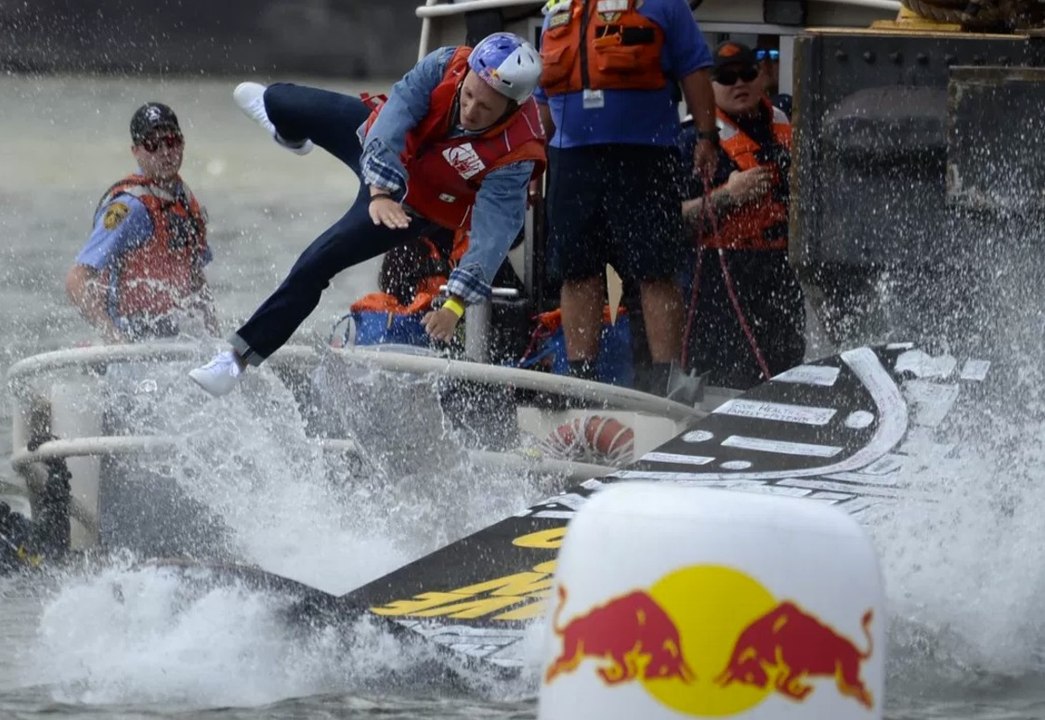 Red Bull Flugtag 2017 : Compilation des crashs