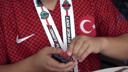 Antalya Düşünce Gücüyle Engelleri Aşan Robotlar