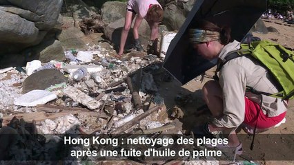 Hong Kong: nettoyage des plages après une fuite d'huile de palme