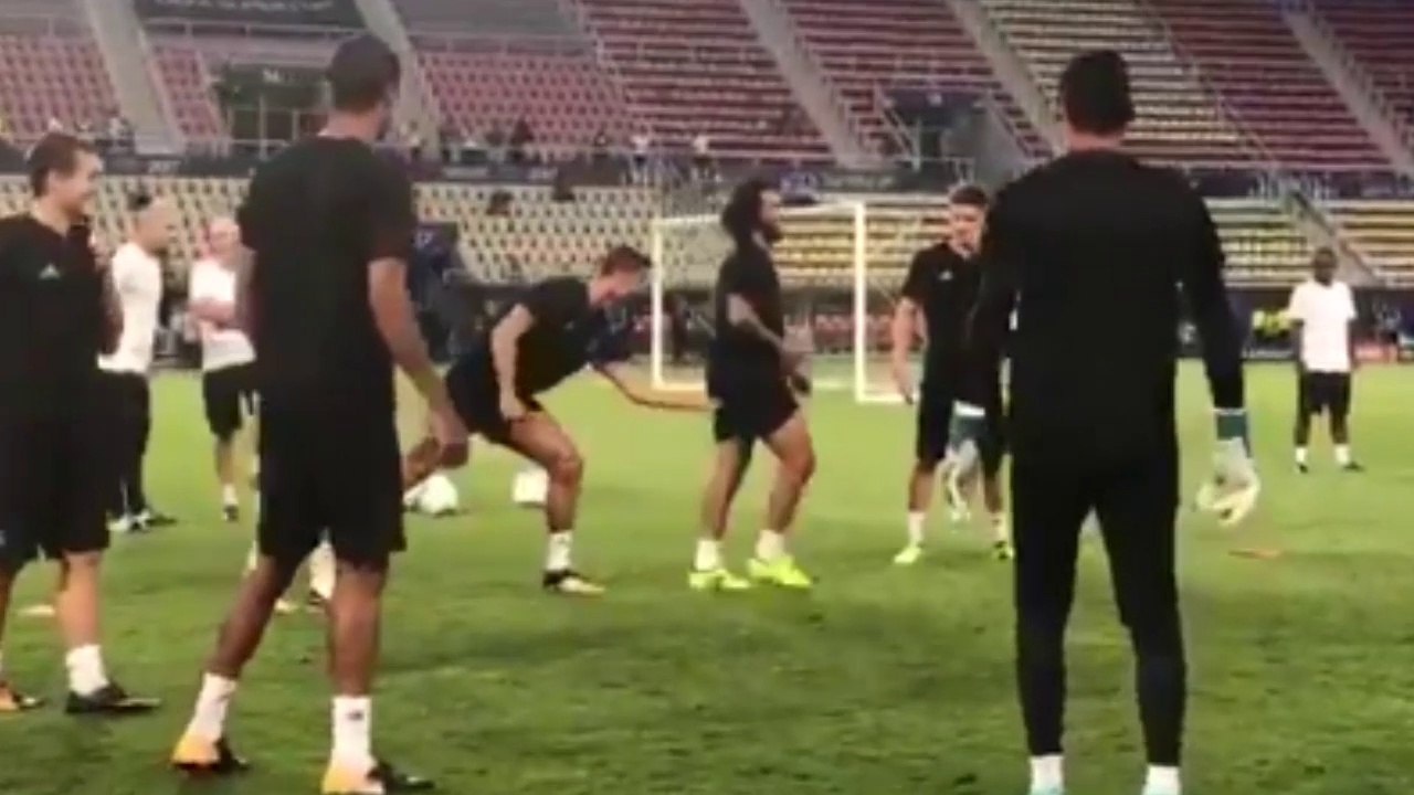 Quand CR7 fait une olive à Marcelo