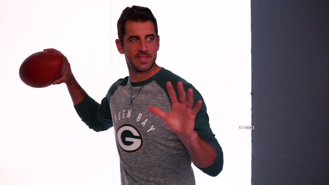 Video: Behind the scenes at Aaron Rodgers' September 2017 cover shoot