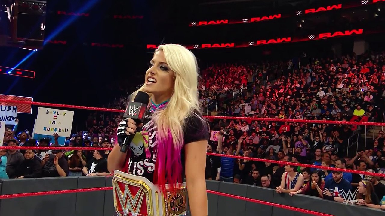 Times WWE Superstars beat the What?! chants — WWE Playlist