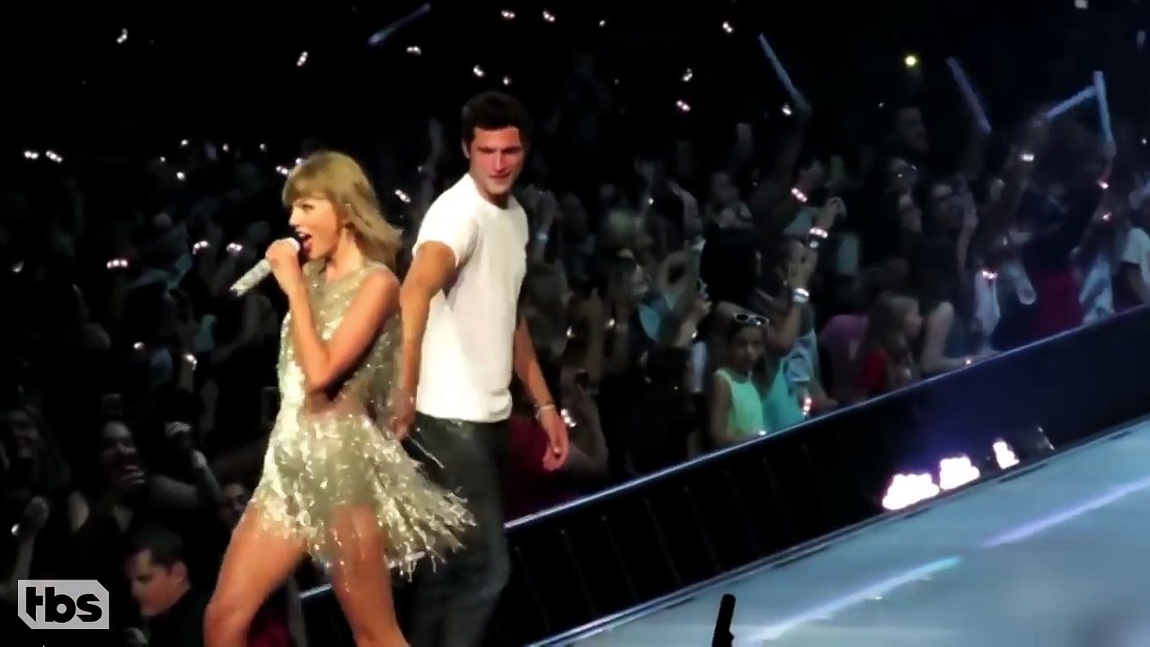 Matt LeBlanc Made A Fool Of Himself On Stage With Taylor Swift CONAN on TBS