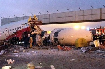 Accidente Aereo En La Autopista Documental