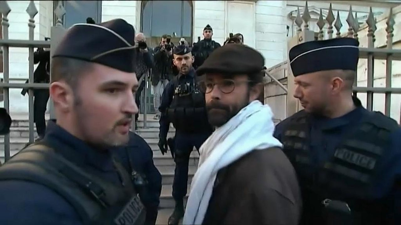 Aide aux migrants : "Herrou continuera"