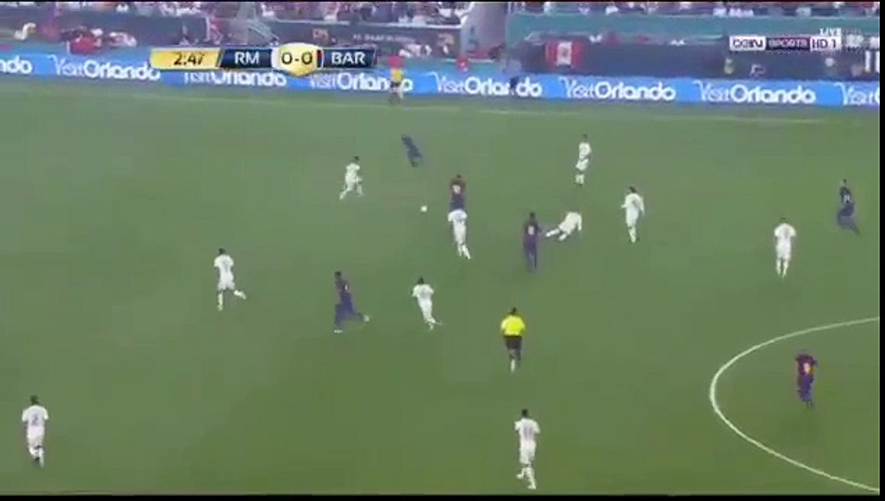 ميسي يذل مدافعي ريال مدريد و يحرز الهدف الاول لبرشلونة    ريال مدريد ضد برشلونة    شاشة كاملة