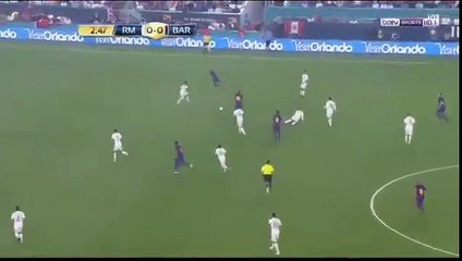 ميسي يذل مدافعي ريال مدريد و يحرز الهدف الاول لبرشلونة    ريال مدريد ضد برشلونة    شاشة كاملة