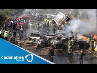 ¡¡IMPRESIONANTE!! Deja dos muertos carambola de 24 vehículos en San Luis Potosí