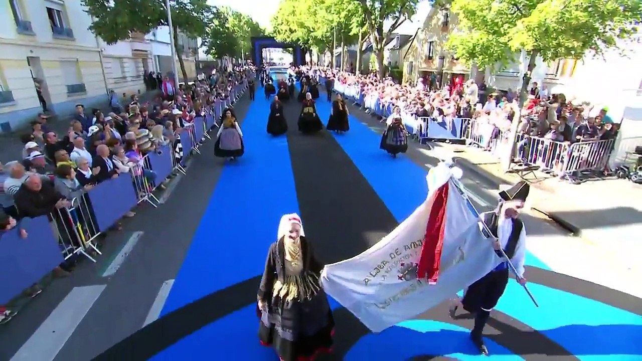 LA GRANDE PARADE AU FESTIVAL INTERCELTIQUE DE LORIENT 2017