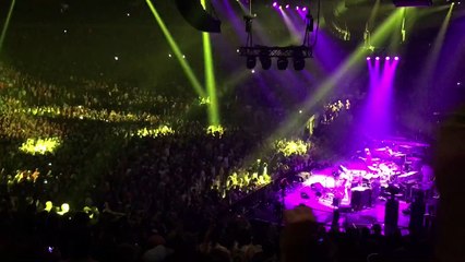 Phish - Baker's Dozen Banner Raising & Tweezer Reprise - 8/6/17 - Madison Square Garden - New York City